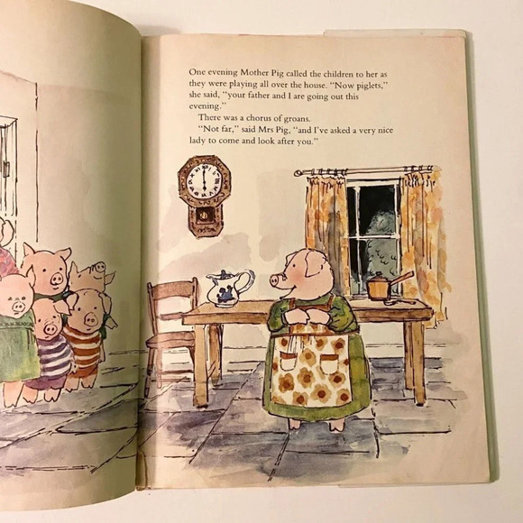Vintage Lot Lady Muck by Mayne and Mr and Mrs Pigs Evening  Out by Rayner Books - Picture 6 of 12